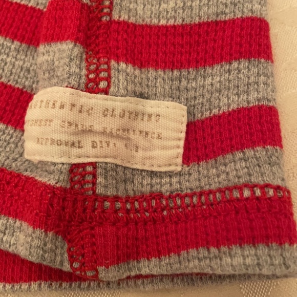 🎉3 for 30🎉 Carter’s 3 cute long sleeve pullover tops (OLCC) - Picture 3 of 11